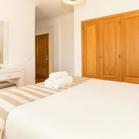 - Limoni Vilamoura