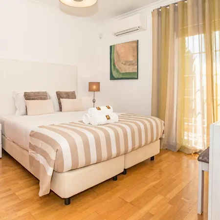- Limoni Villa *