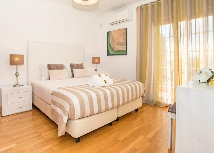 - Limoni Villa *