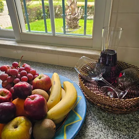 - Limoni * Vilamoura